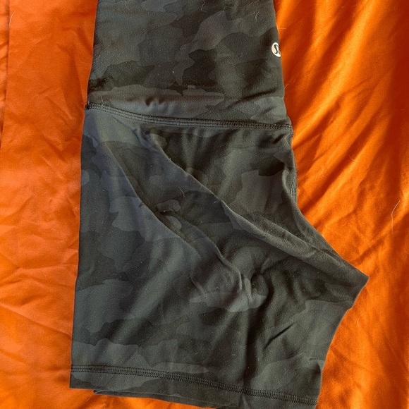 lululemon athletica Pants - Can biker shorts